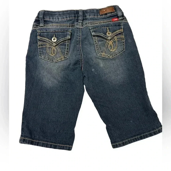 YMI Girls Blue Denim Shorts Sz 10 Bermuda Length Embroidered Button Flap Pockets - Picture 5 of 11